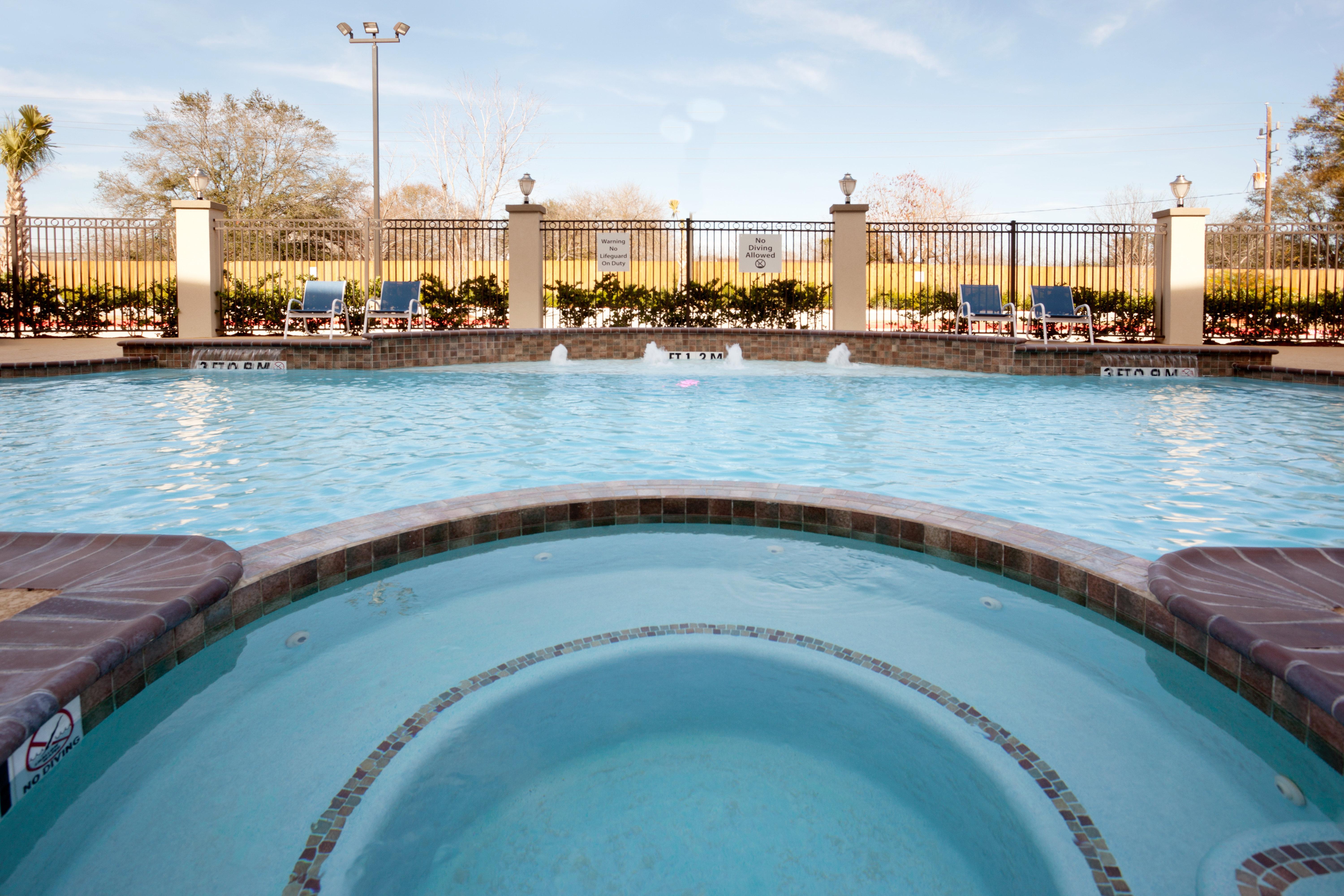 Holiday Inn Express Hotel & Suites Houston Nw Beltway 8-West Road By Ihg Jersey Village Exterior photo